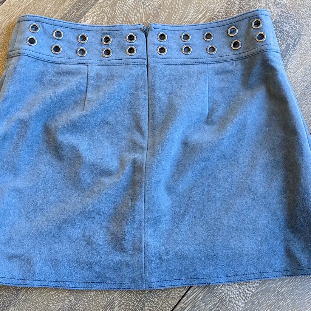 BCBG Max Azria Blue Faux Suede Wrap Style Lined Mini Skirt, Size XS - Picture 5 of 7